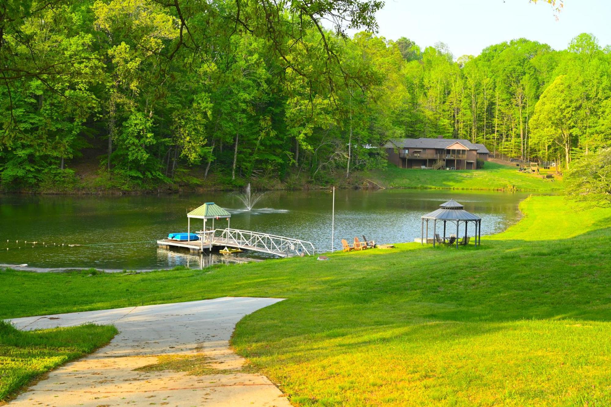 Southern Home And Fishing Lake. Gainesville Exteriör bild